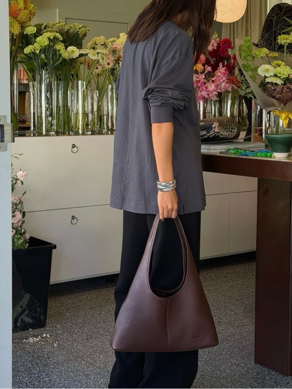 The Horse Australia Designer Bag Brown Leather Shoulder Bag - Picture 4 of 9